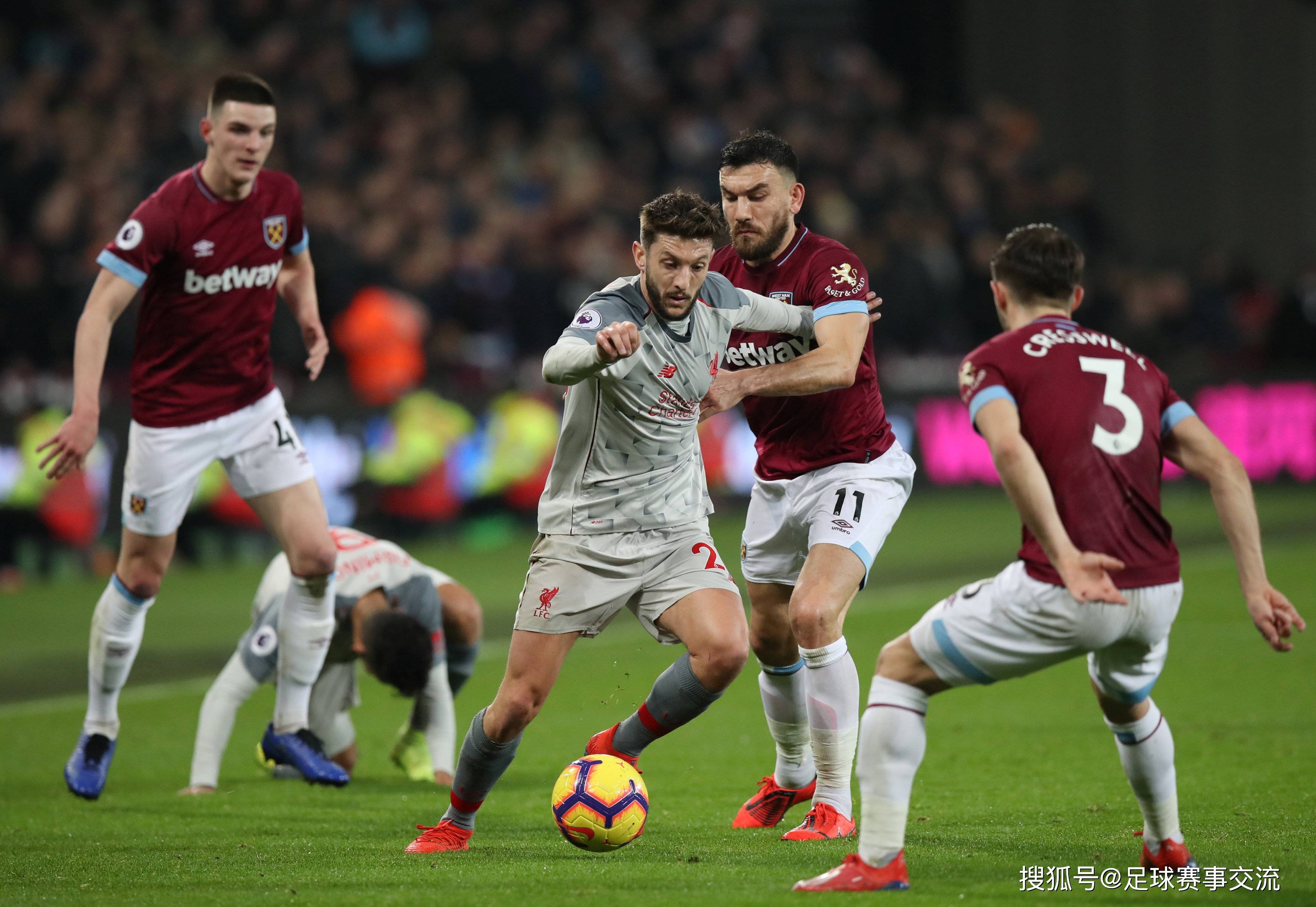 1994年乔丹第一次退役前罕见的在芝加哥一家健身房打野球